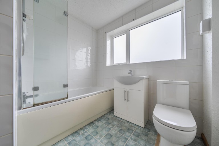 Images for Greenacres Drive, Lutterworth