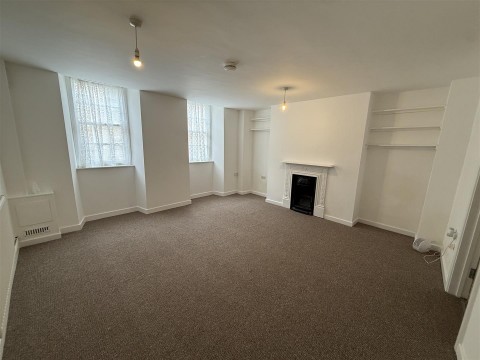 Click the photo for more details of 8A Barrack Street, Bridport