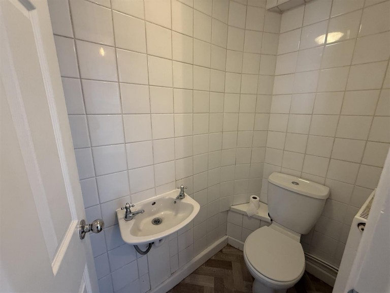 Images for 8A Barrack Street, Bridport