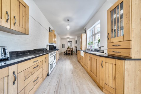 Click the photo for more details of Abington Avenue, Northampton, NN3
