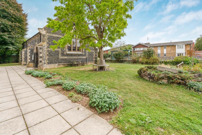 Images for Heasman Close, Newmarket