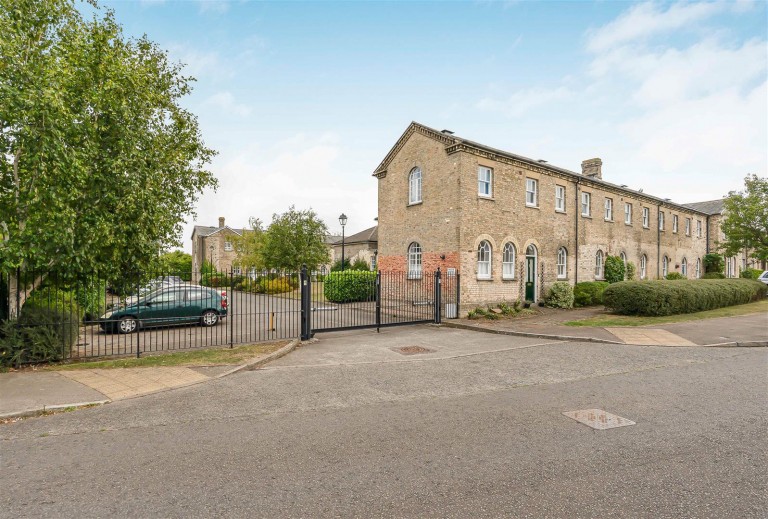 Images for Heasman Close, Newmarket