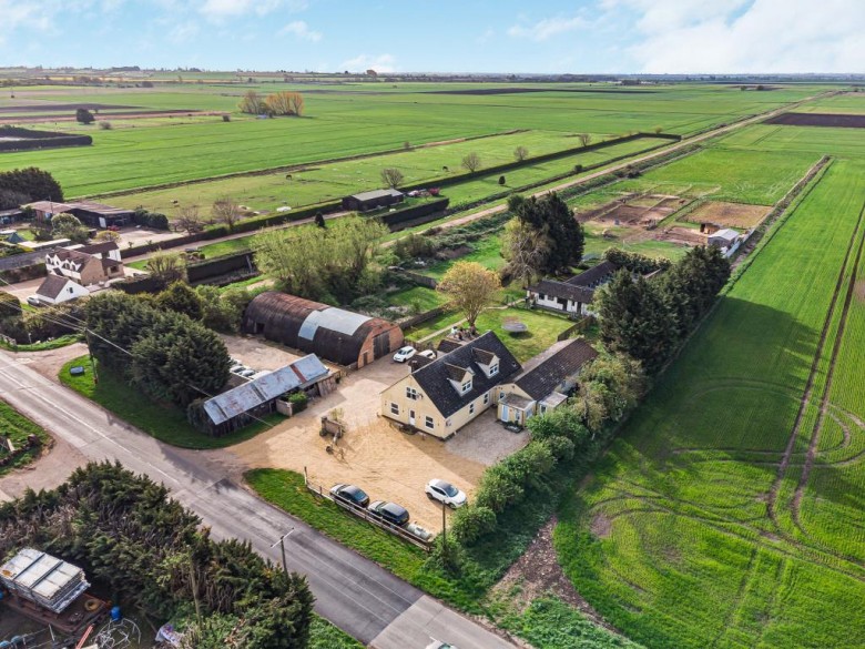 Click the photo for more details of Hillrow Causeway, Haddenham, Ely