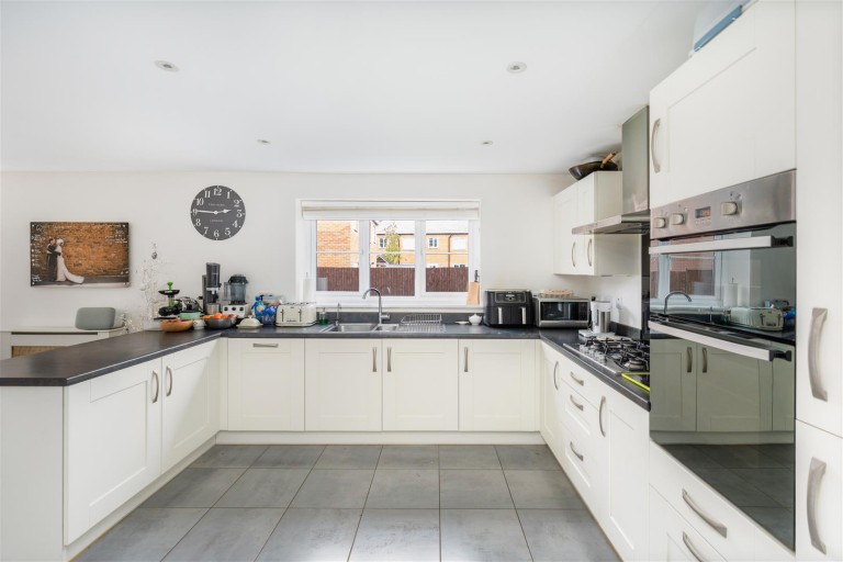 Images for Swift Drive, Bodicote, Banbury - exceptionally good layout