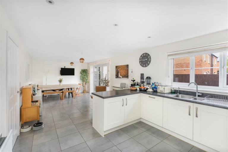 Images for Swift Drive, Bodicote, Banbury - exceptionally good layout