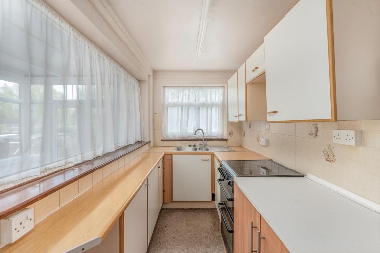 Images for Ruscote Avenue, Banbury