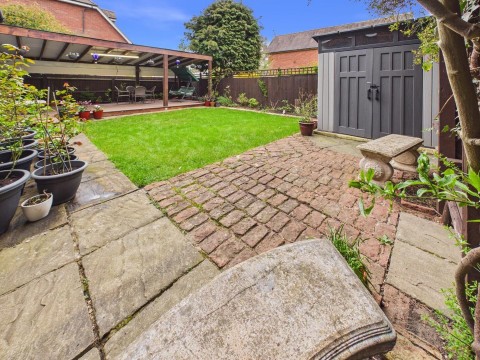 Click the photo for more details of Ridgway Road, Stoneygate, Leicester