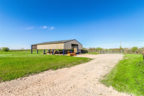 Click the photo for more details of Clifton Road, No Mans Heath, B79