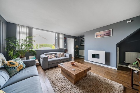 Click the photo for more details of Laburnum Road, Wellington