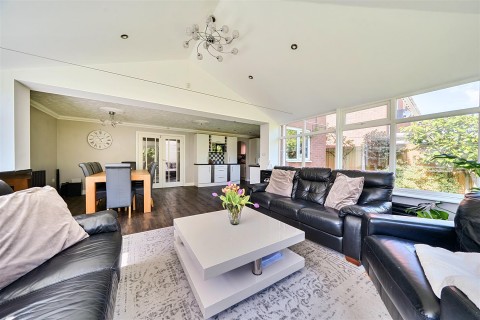 Click the photo for more details of Allfrey Close, Lutterworth, Leicestershire, LE17