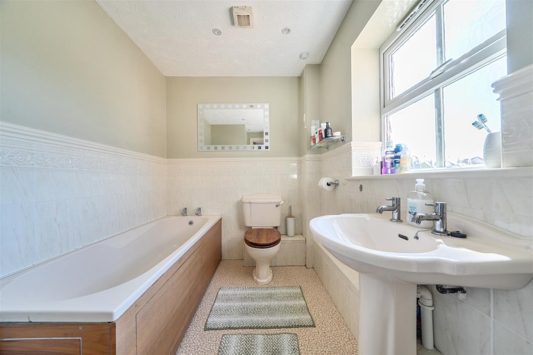 Images for Allfrey Close, Lutterworth. LE17