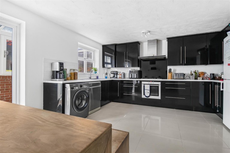 Images for Howard Close, Haverhill