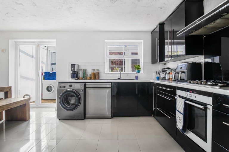 Images for Howard Close, Haverhill