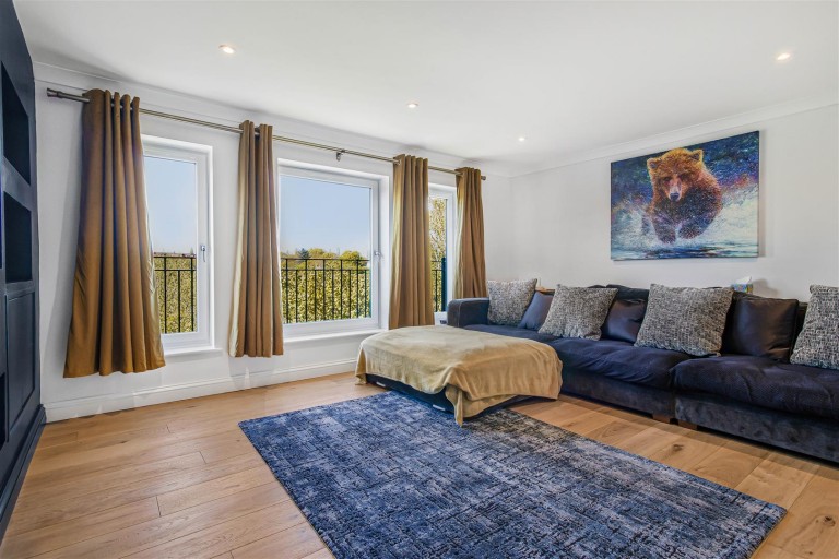 Images for Howard Close, Haverhill