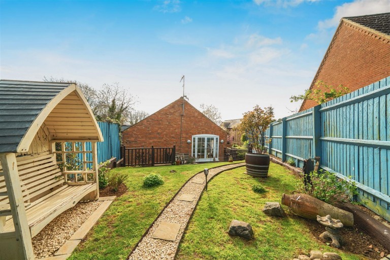Images for Fosters Booth Road, Pattishall, NN12