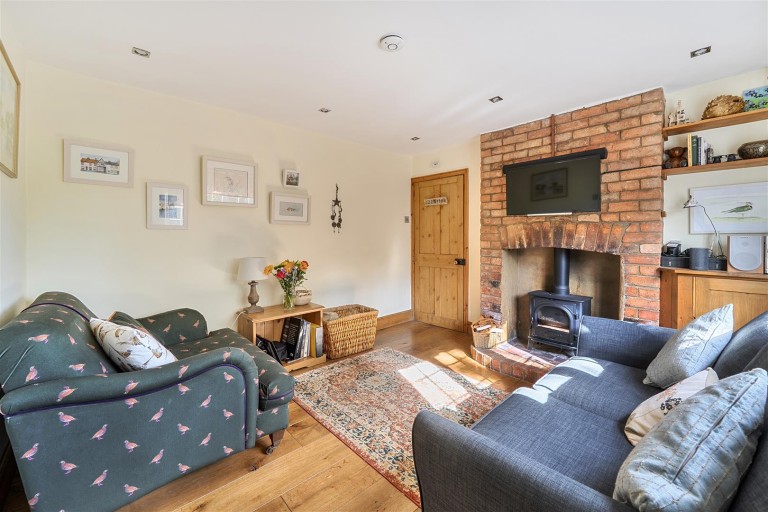 Images for Fosters Booth Road, Pattishall, NN12