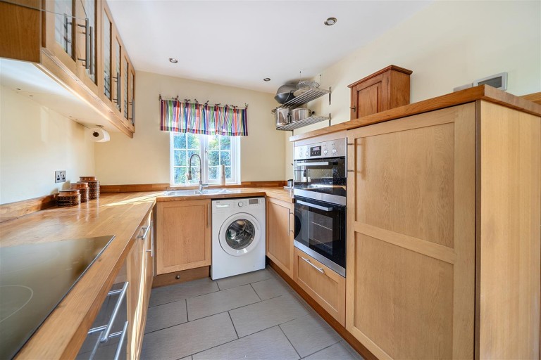 Images for Fosters Booth Road, Pattishall, NN12