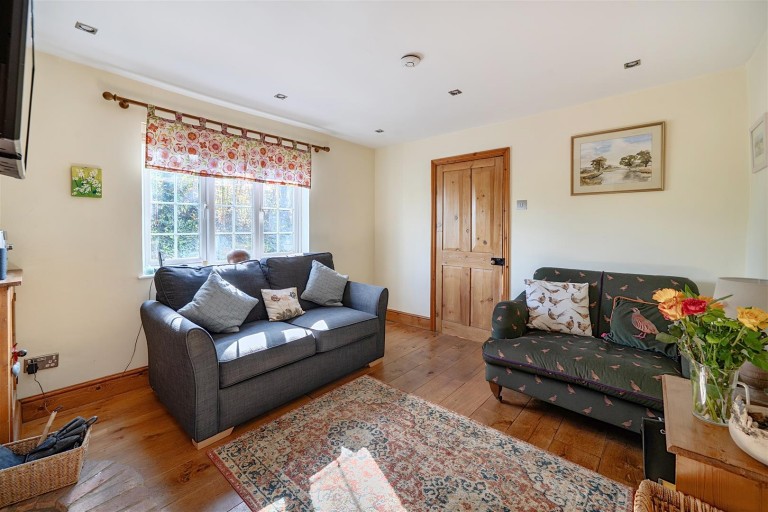 Images for Fosters Booth Road, Pattishall, NN12