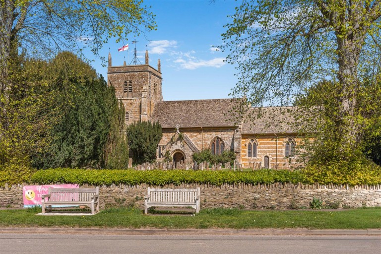 Images for Dashwood Rise, Duns Tew