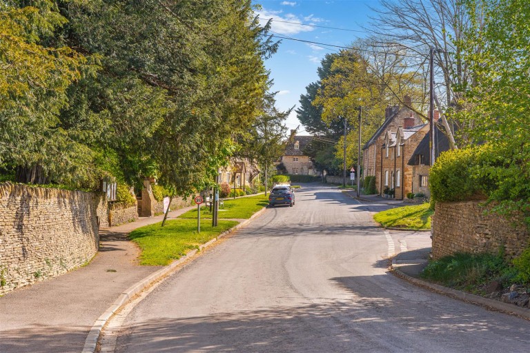 Images for Dashwood Rise, Duns Tew