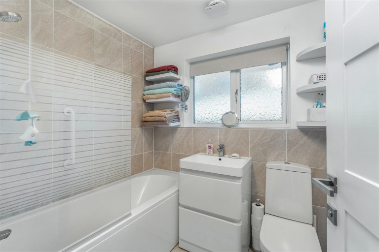 Images for Dashwood Rise, Duns Tew