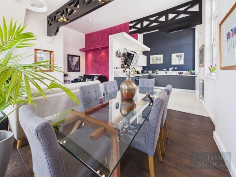 Click the photo for more details of Madeleine House, Clarendon Park Road, Clarendon Park, Leicester