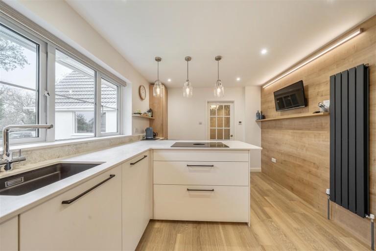 Images for Trefinnick Road, Bray Shop, Callington