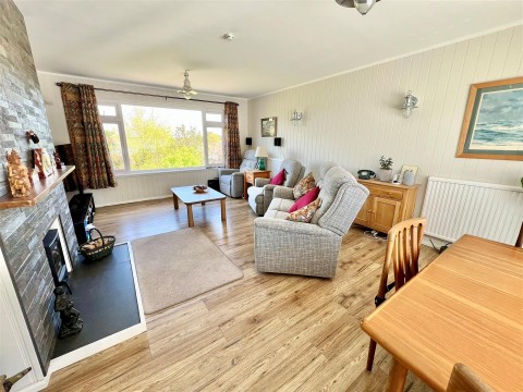 Click the photo for more details of Totland Bay, Isle of Wight