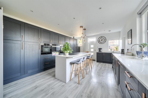 Click the photo for more details of Bridport Road, Dorchester