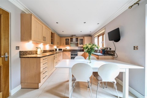 Click the photo for more details of Roman Way, Shillingstone