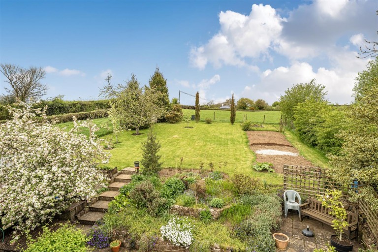 Images for Barnshill Close, Cheriton Fitzpaine, Crediton