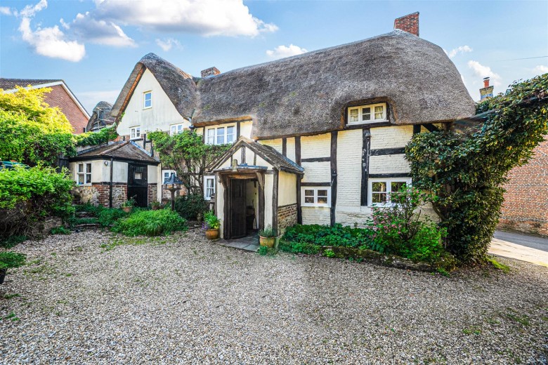 Click the photo for more details of Haywards Lane, Child Okeford, Blandford Forum
