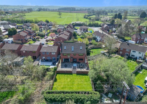 Click the photo for more details of Woodbridge Park House, Hurley, CV9