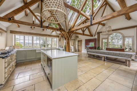 Click the photo for more details of Leafield, Oxfordshire