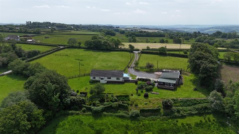 Click the photo for more details of Chittlehamholt