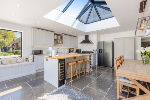 Click the photo for more details of Farringdon, Exeter