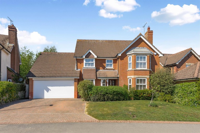 Images for Waller Drive, Banbury - ideal for families and homeworkers