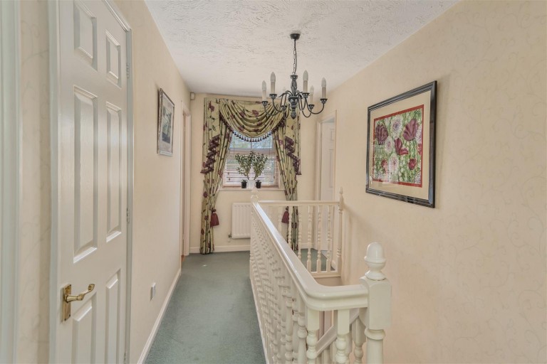 Images for Waller Drive, Banbury - ideal for families and homeworkers