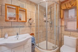Images for Waller Drive, Banbury - ideal for families and homeworkers