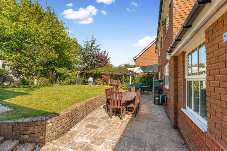 Images for Waller Drive, Banbury - ideal for families and homeworkers
