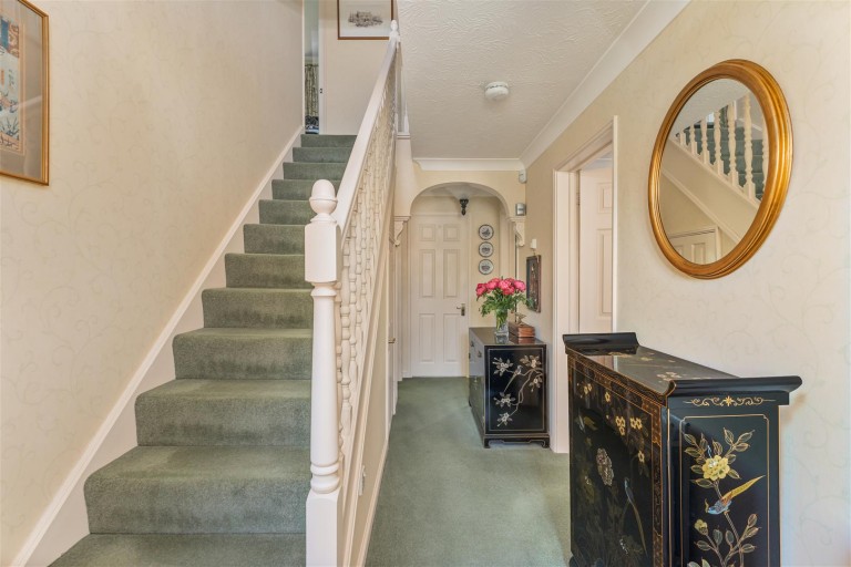 Images for Waller Drive, Banbury - ideal for families and homeworkers