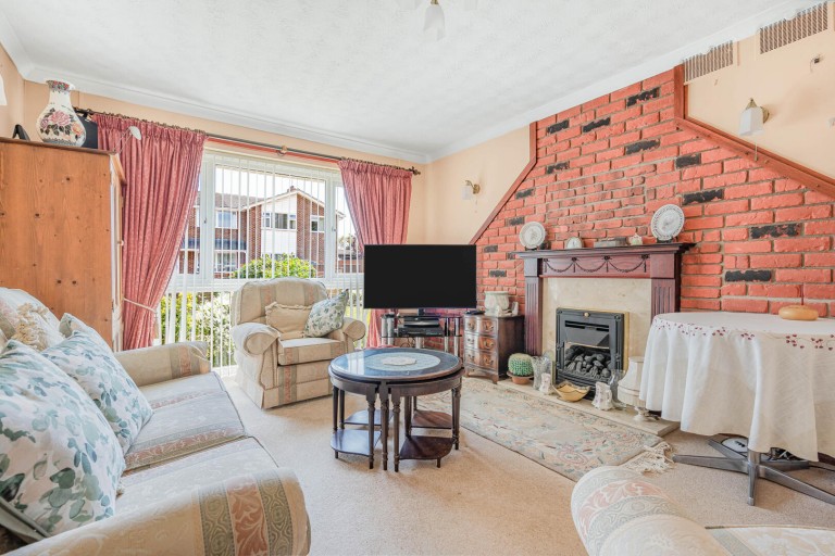 Images for Churchill Avenue, Newmarket