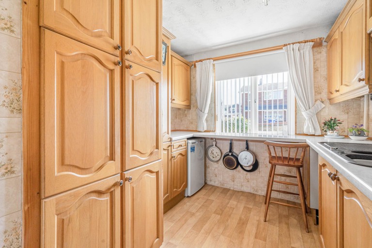 Images for Churchill Avenue, Newmarket