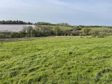 Click the photo for more details of Clawton, Holsworthy