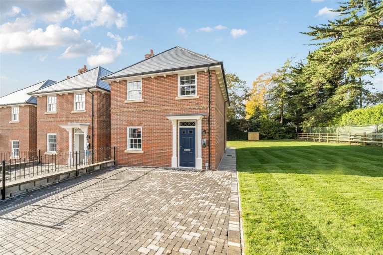 Images for Salisbury Road, Blandford Forum