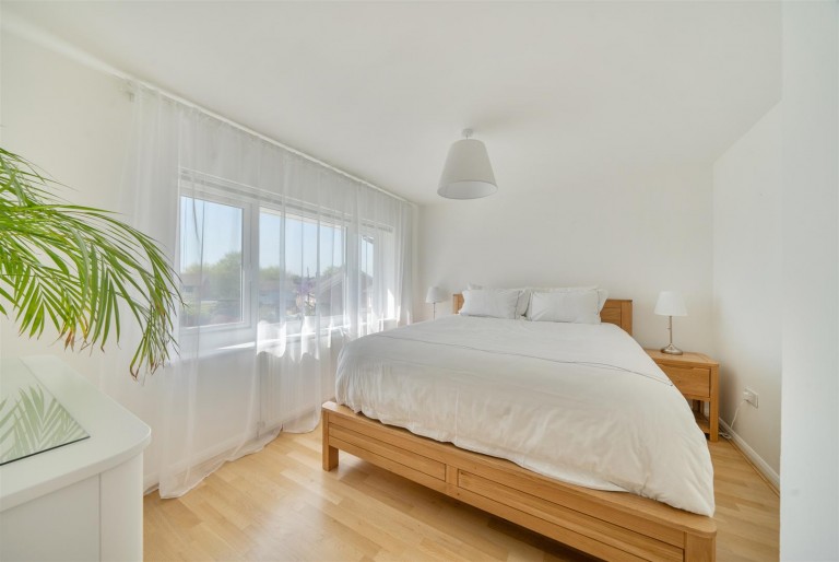Images for Parkfield Crescent, Taunton