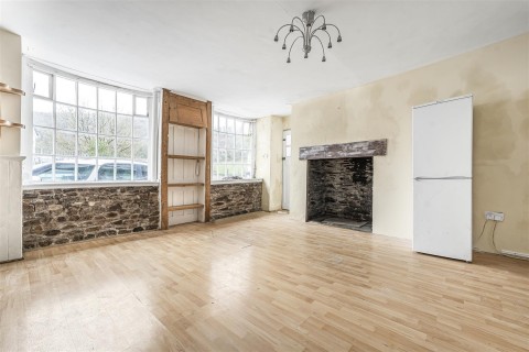 Click the photo for more details of Calstock