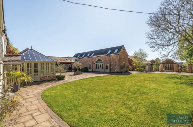 Images for The Old Hall Cottage, Willoughby Waterleys