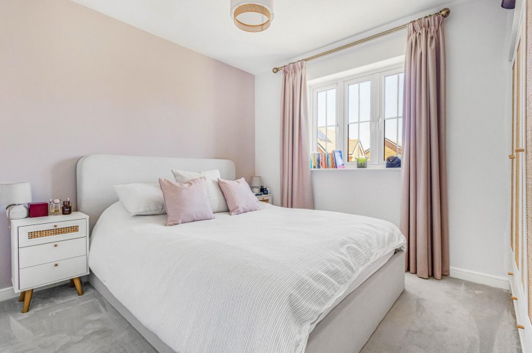 Images for Jackdaw Way, Kennett