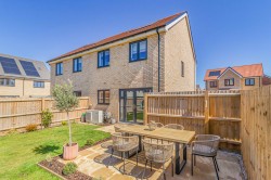 Images for Jackdaw Way, Kennett